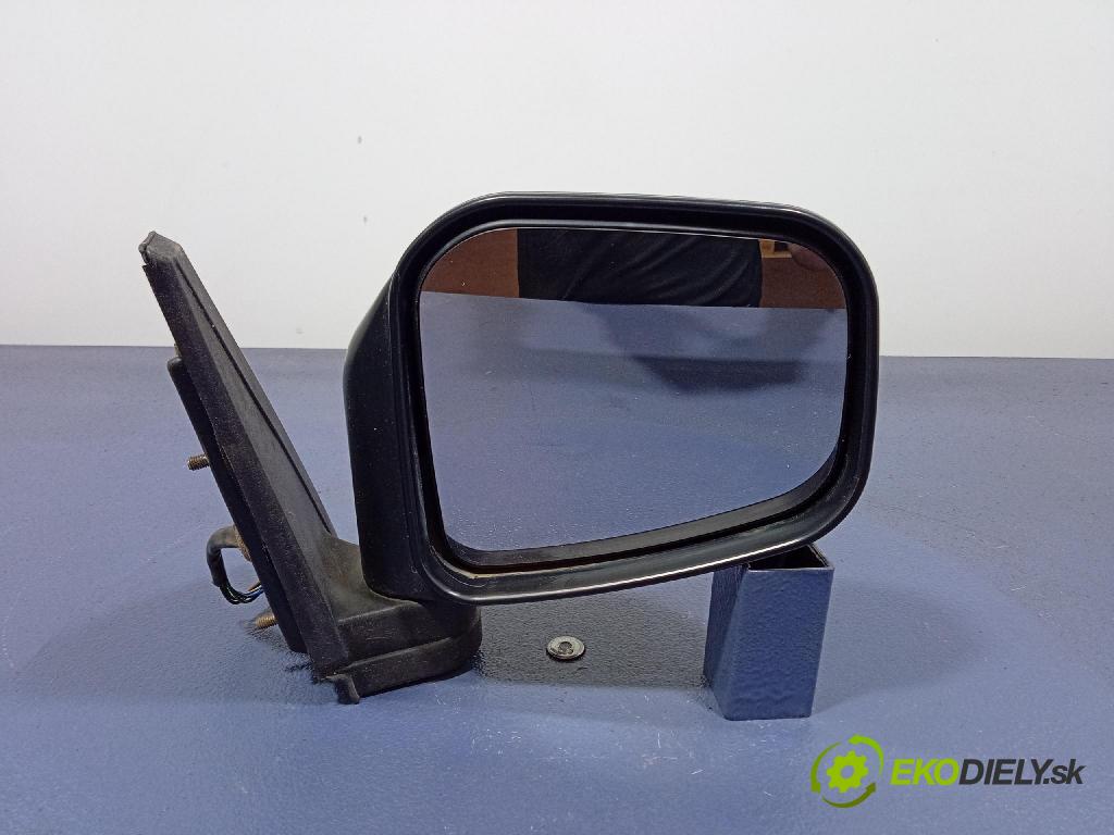 Mitsubishi Pajero 2003 zrkadlo pravé