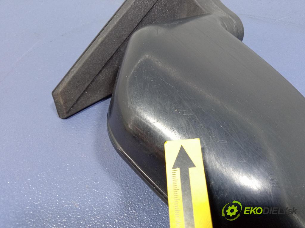 Mitsubishi Pajero 2003 zrkadlo pravé