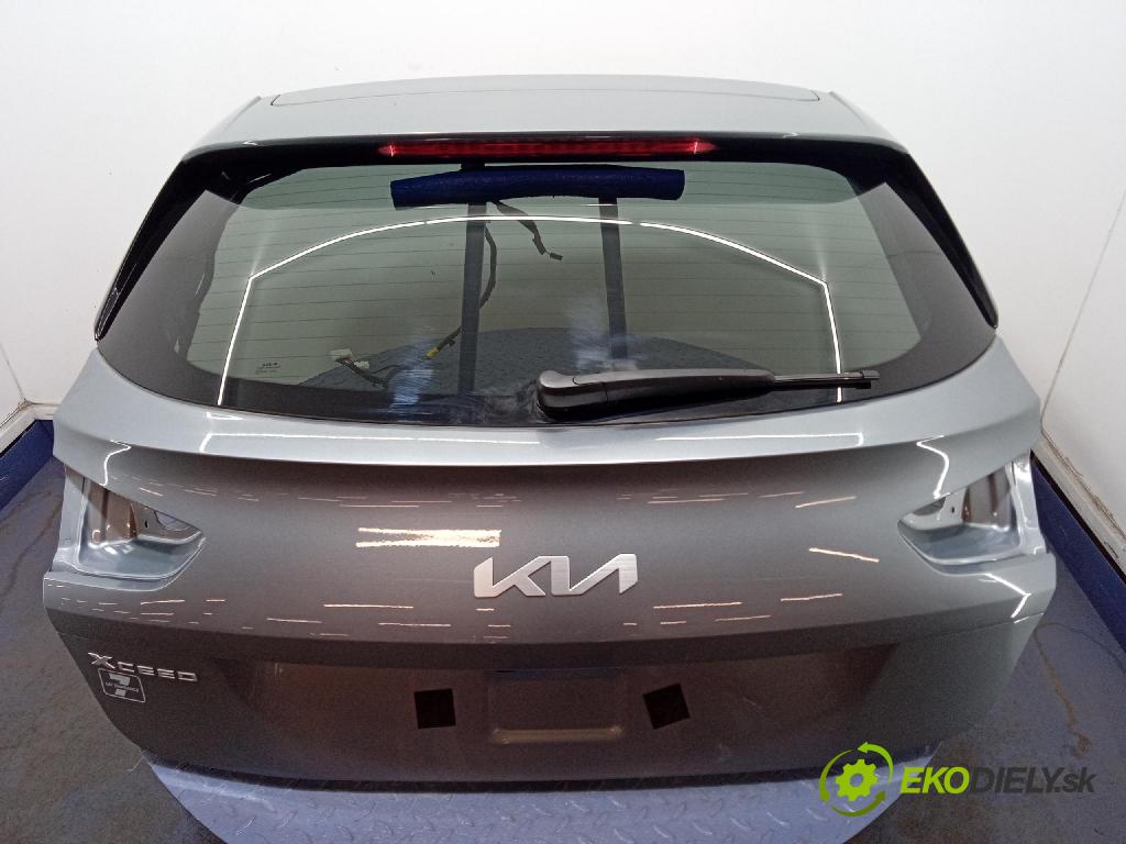 Kia Xceed 2025 zadna dveře kufra: kufra: