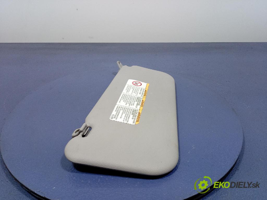 Mitsubishi Pajero 2003 kryt slnečná clona