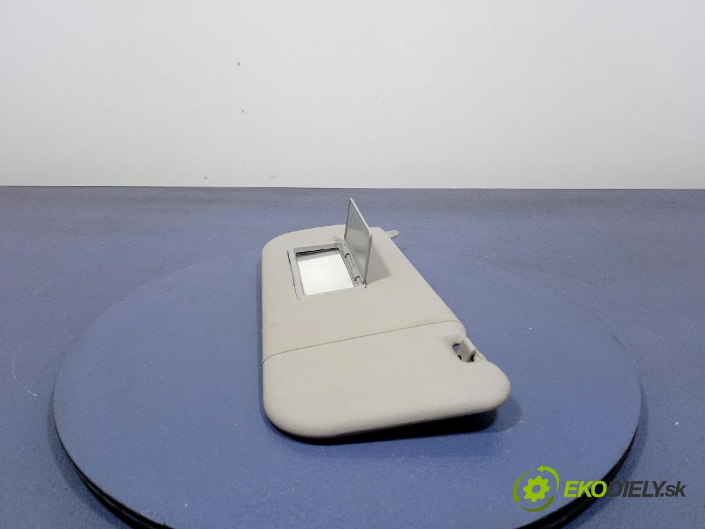 Mitsubishi Pajero 2003 kryt slnečná clona