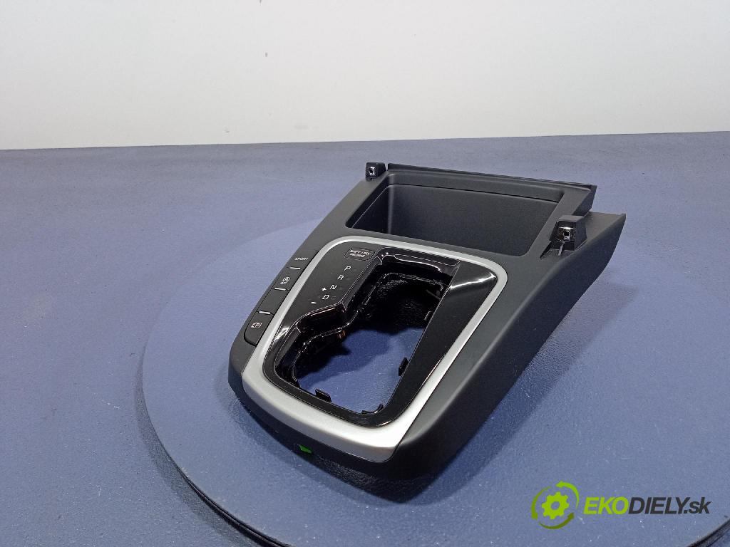 Kia Xceed 2025 lišta Dekoratívne: Vnútri: 84631-J7000