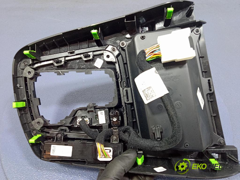 Kia Xceed 2025 lišta Dekoratívne: Vnútri: 84631-J7000