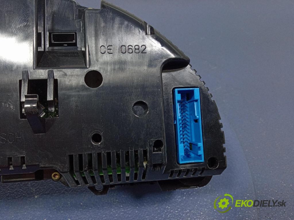 Audi A4 2001 prístrojovka/ budíky 0263626125