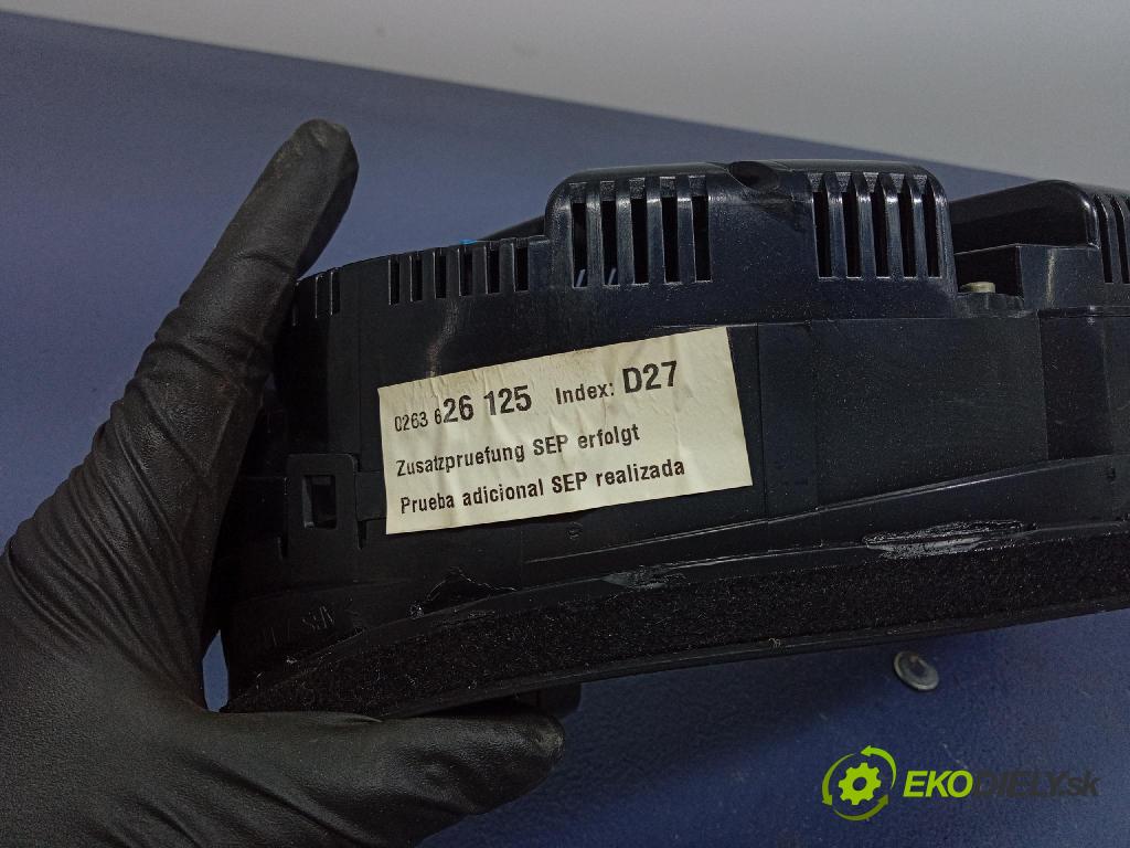 Audi A4 2001 prístrojovka/ budíky 0263626125