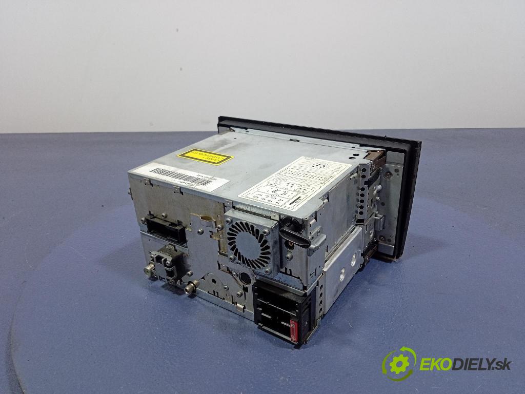 Audi A4 2001 Radio I Navigácia: 8E0035192B