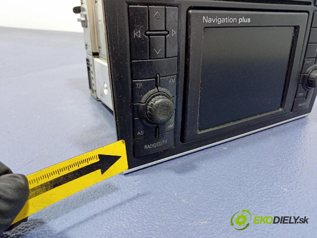 Audi A4 2001 Radio I Navigace: 8E0035192B