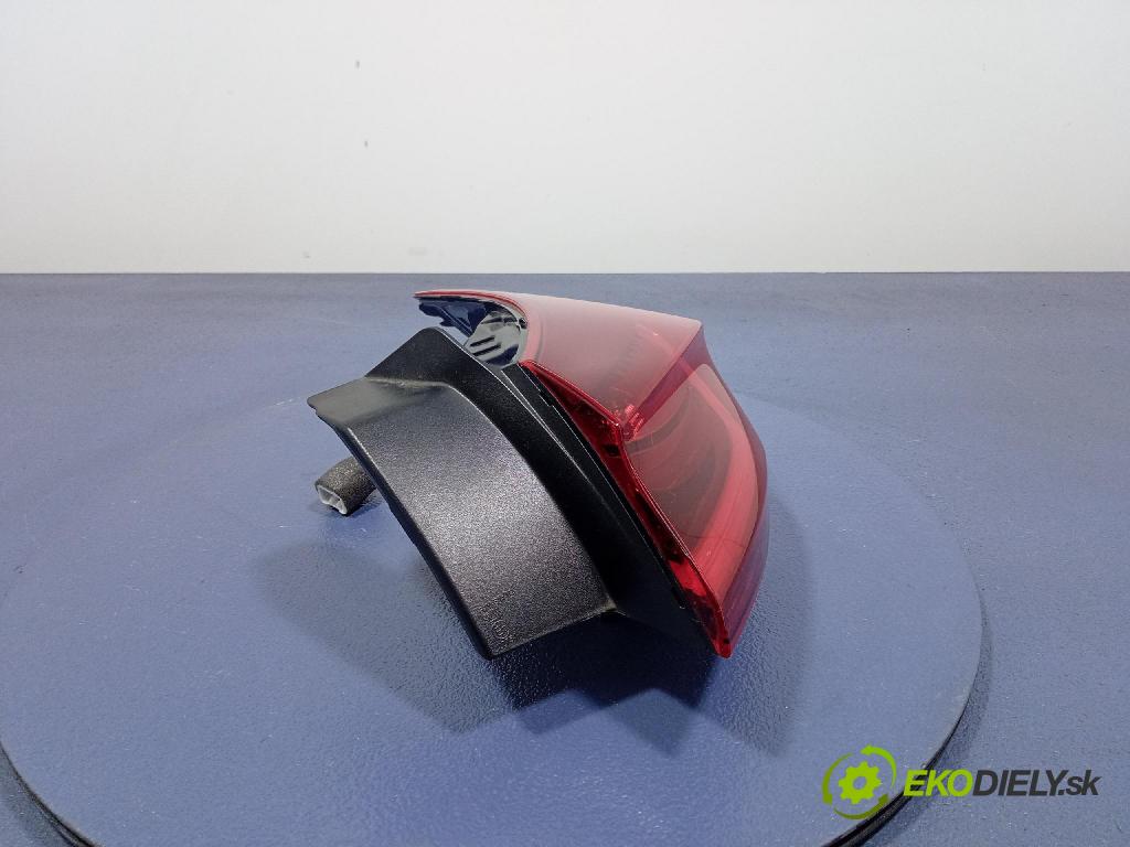 Kia Xceed 2025 svetlo / reflektor zad Prava: Vonkajsia: J7924-32210