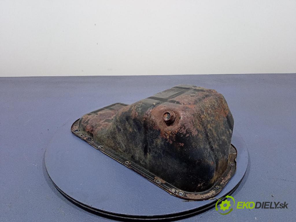 Mitsubishi Pajero 2003 vaňa Olej: