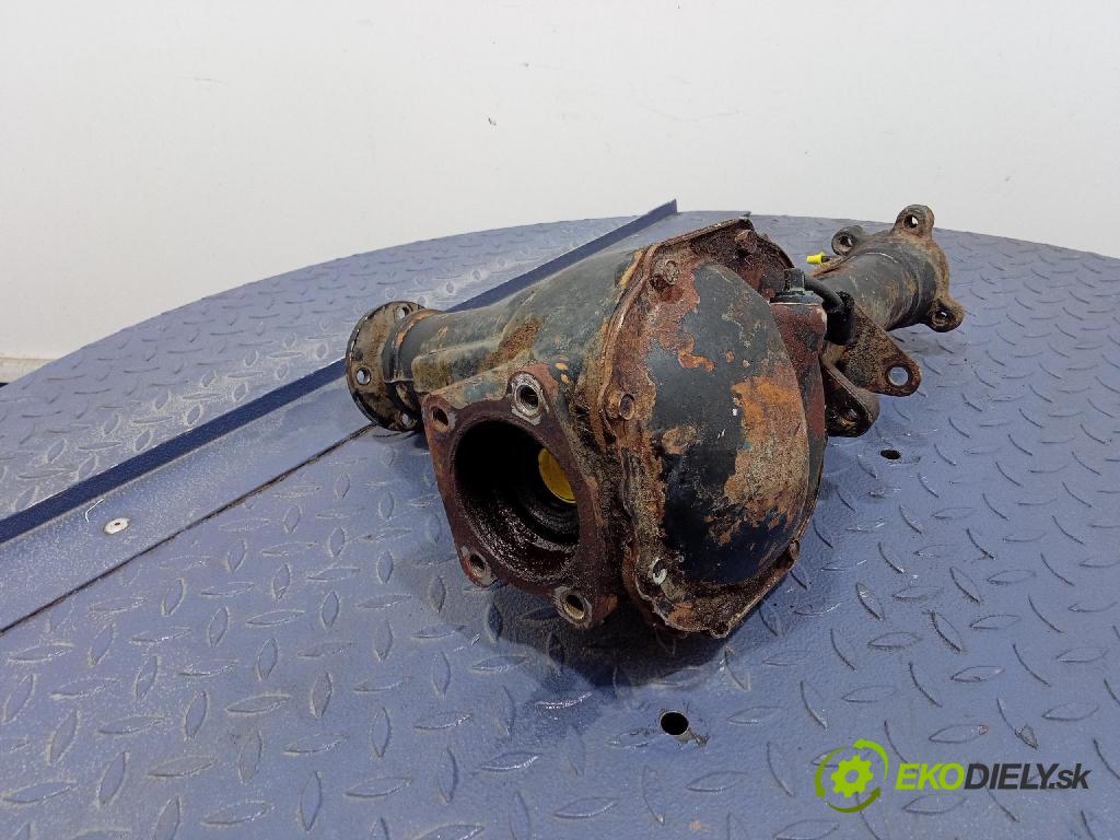Mitsubishi Pajero 2003 diferenciál Přední