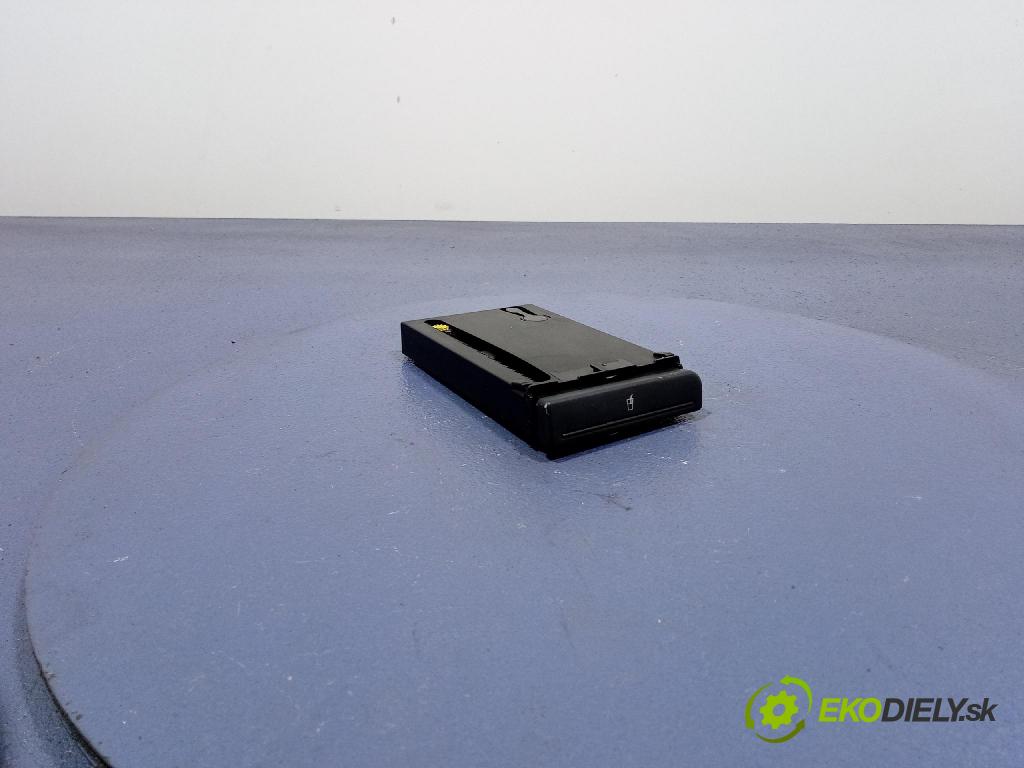 Audi A4 2001 kastlík 8E1862534J