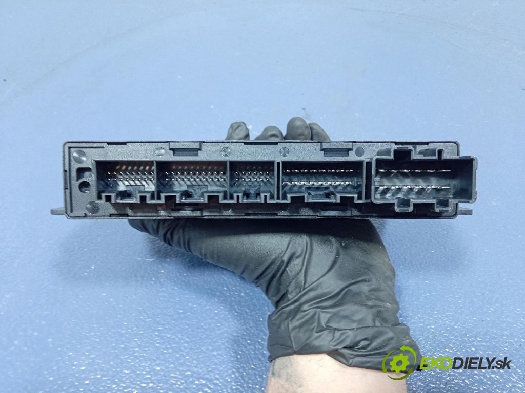 Audi A4 2001 riadiaca jednotka Komfortu 8E0959433AF