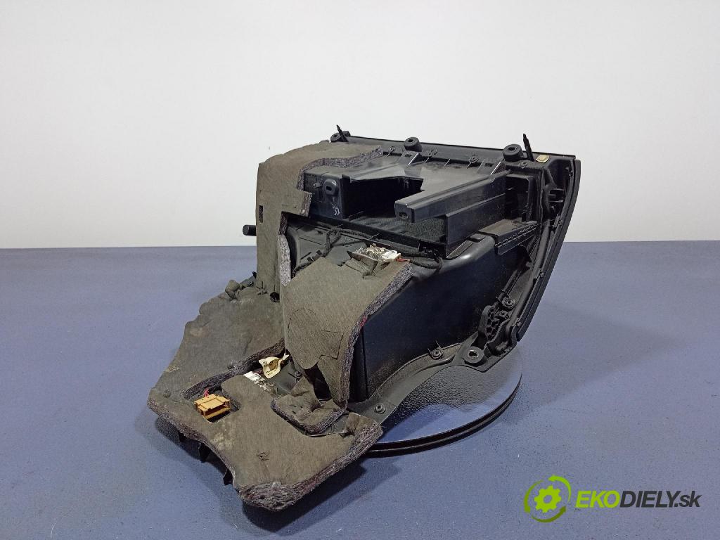 Audi A4 2001 kastlík 8E1857035D