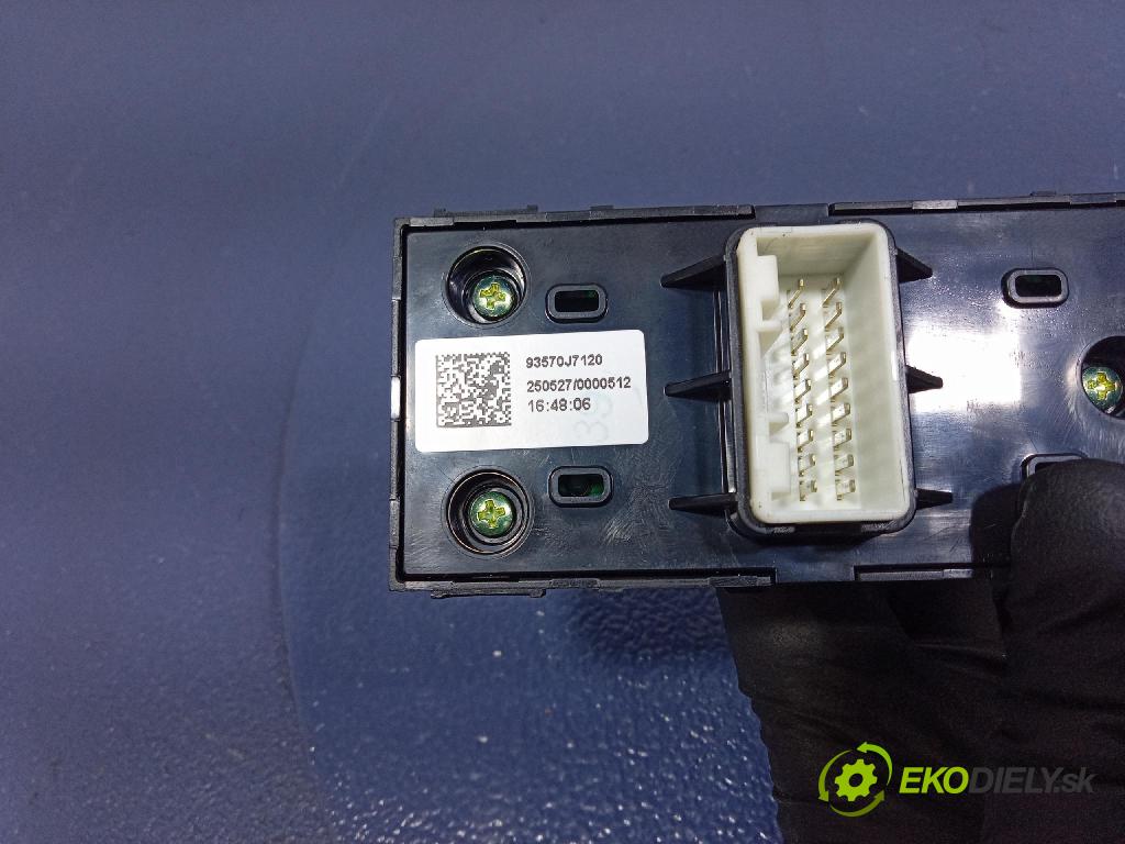 Kia Xceed 2025 prepínač Okná: 93570J7120