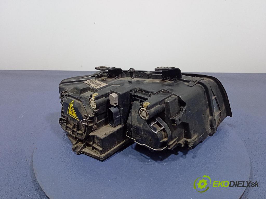 Audi A4 2001 Reflektor: Vľavo: 8E0941003S