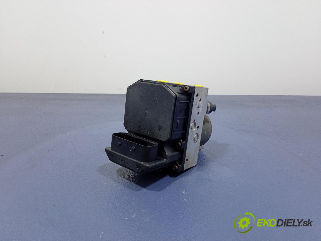 Audi A4 2001 čerpadlo ABS x 8E0614517
