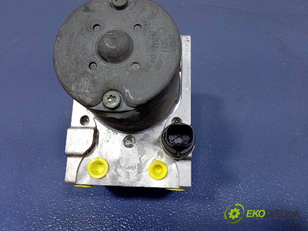 Audi A4 2001 čerpadlo ABS x 8E0614517