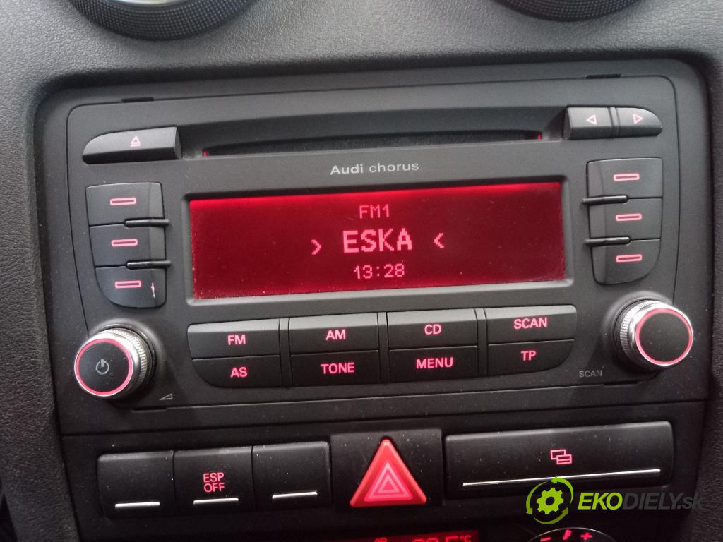 Audi A3 2007 Radio I Navigácia: 8P0035152C