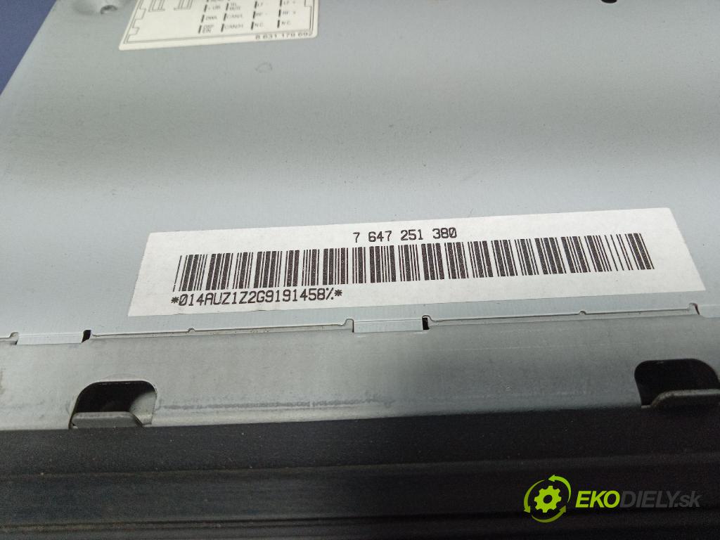 Audi A3 2007 Radio I Navigácia: 8P0035152C