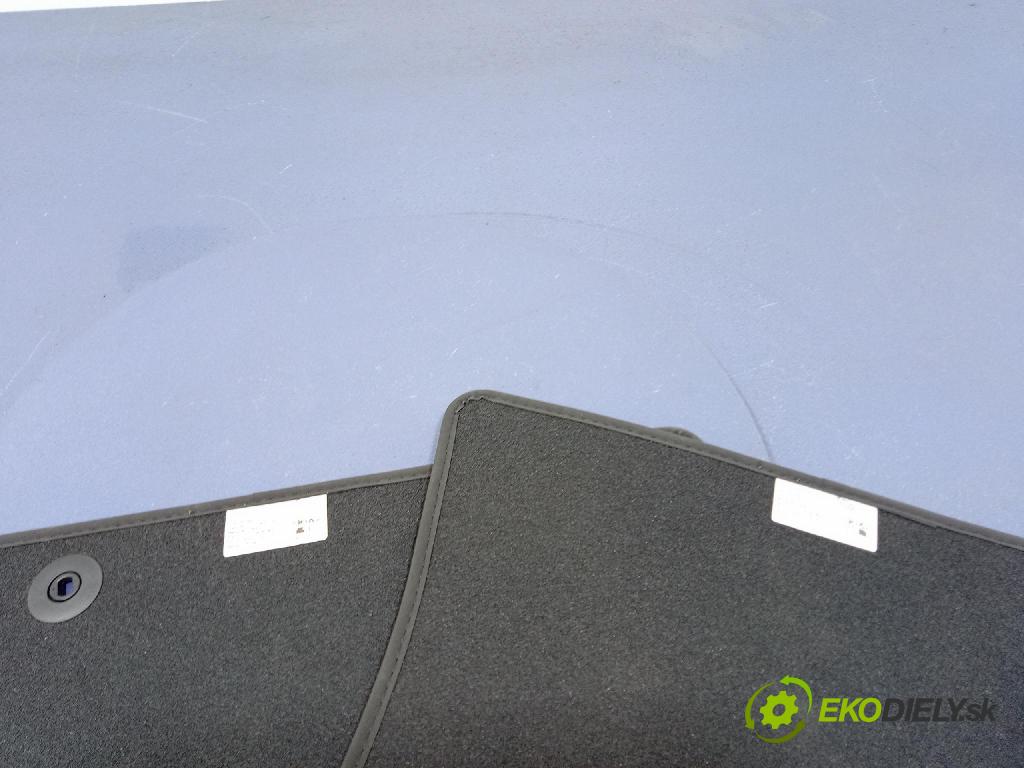 Kia Xceed 2025 koberec do auta J7143ADE50