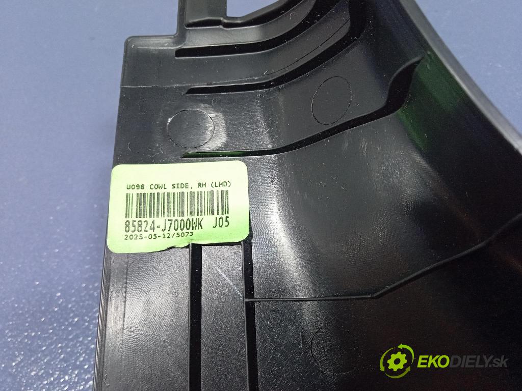 Kia Xceed 2025 lišta Dekoratívne: Vnútri: 85824J7000WK