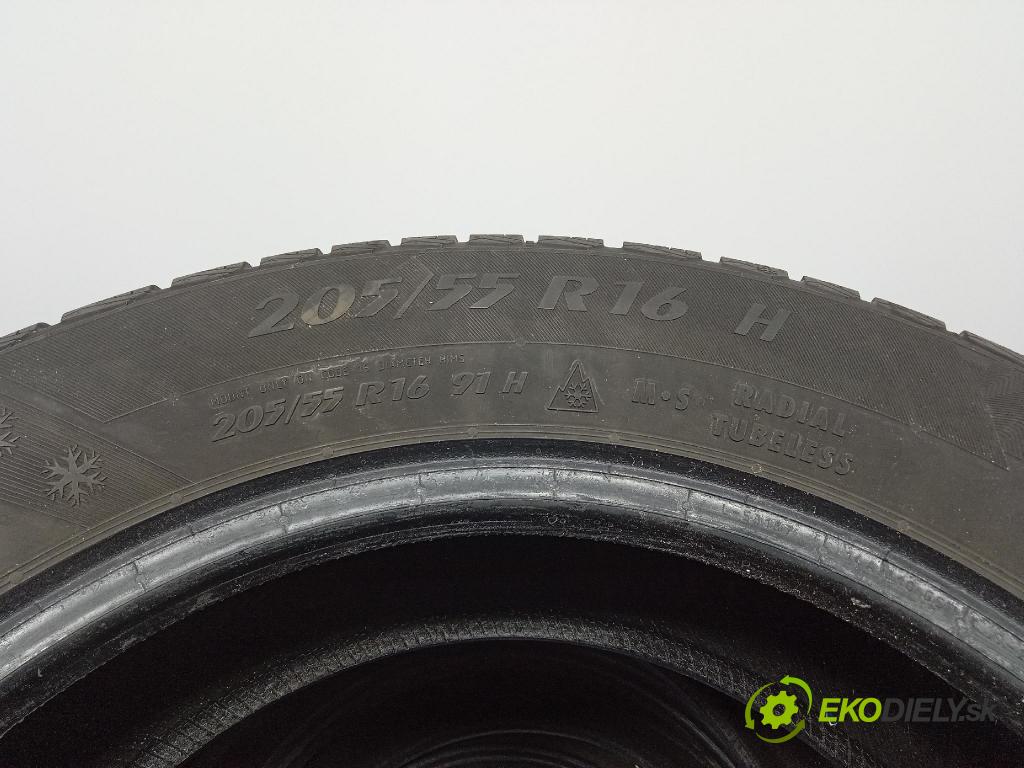 Audi A3 2007 pneumatika ZIMA: 4050496002398