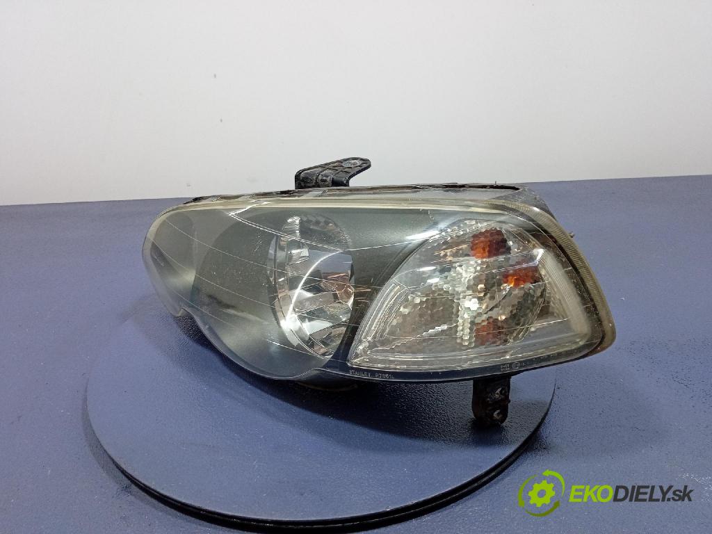 Honda Fr-v 2002 Reflektor: Vľavo: STANLEY R7651L