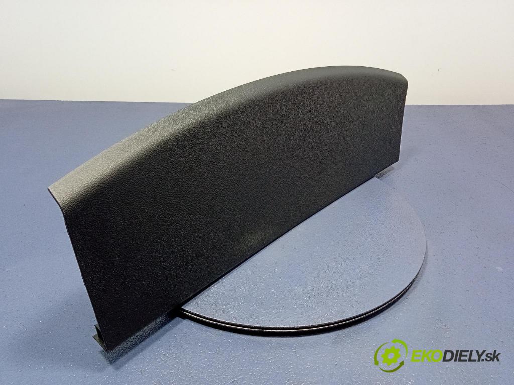 Kia Xceed 2025 kryt Plast: Interiéry: 81761J7800