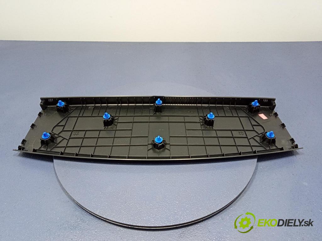 Kia Xceed 2025 kryt Plast: Interiéry: 81761J7800