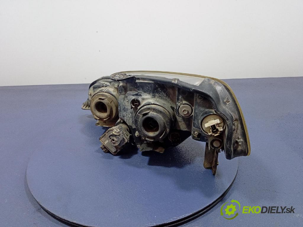 Honda Fr-v 2002 Reflektor: v pravo: STANLEY R7651R