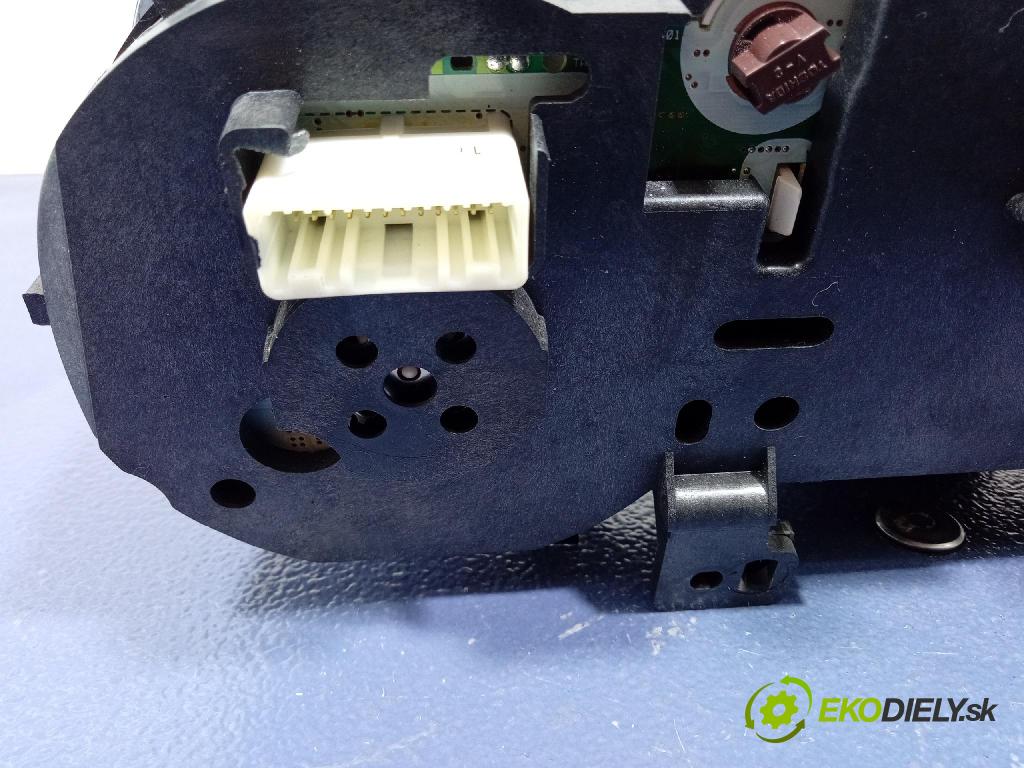 Nissan Maxima 2005 prístrojovka/ budíky