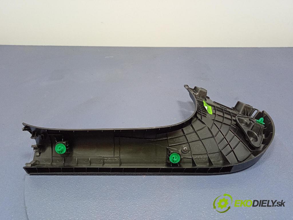 Kia Xceed 2025 lišta kufra: 81740J7800WK