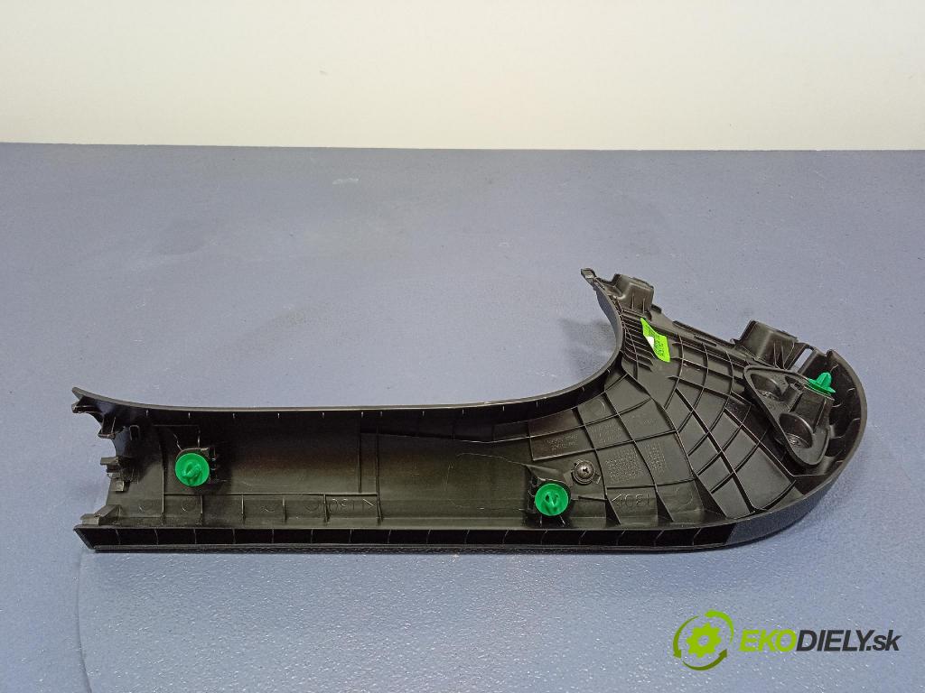 Kia Xceed 2025 lišta kufra: 81740J7800WK