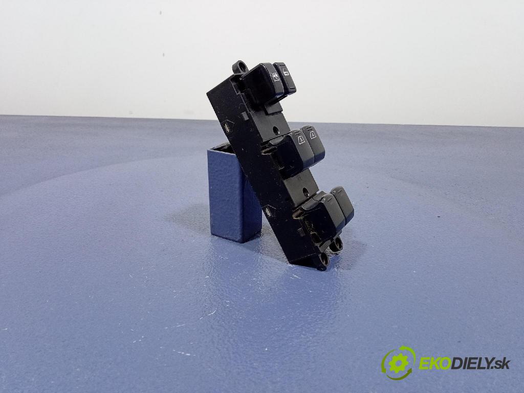 Nissan Maxima 2005 prepínač Okná: