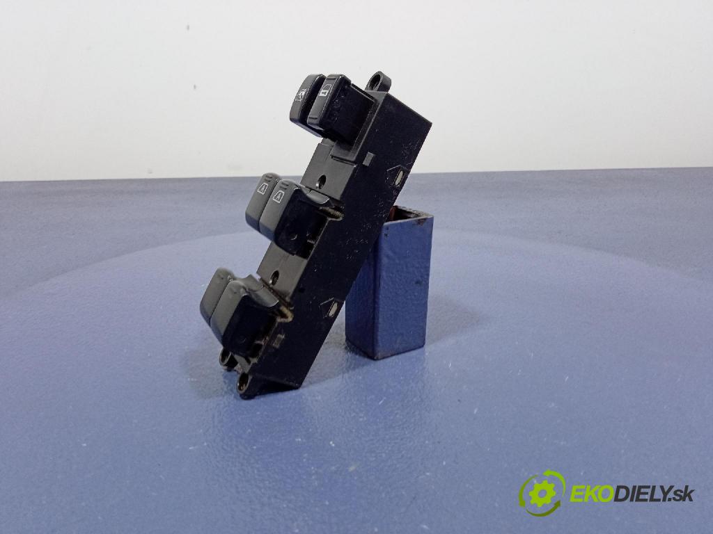 Nissan Maxima 2005 prepínač Okná: