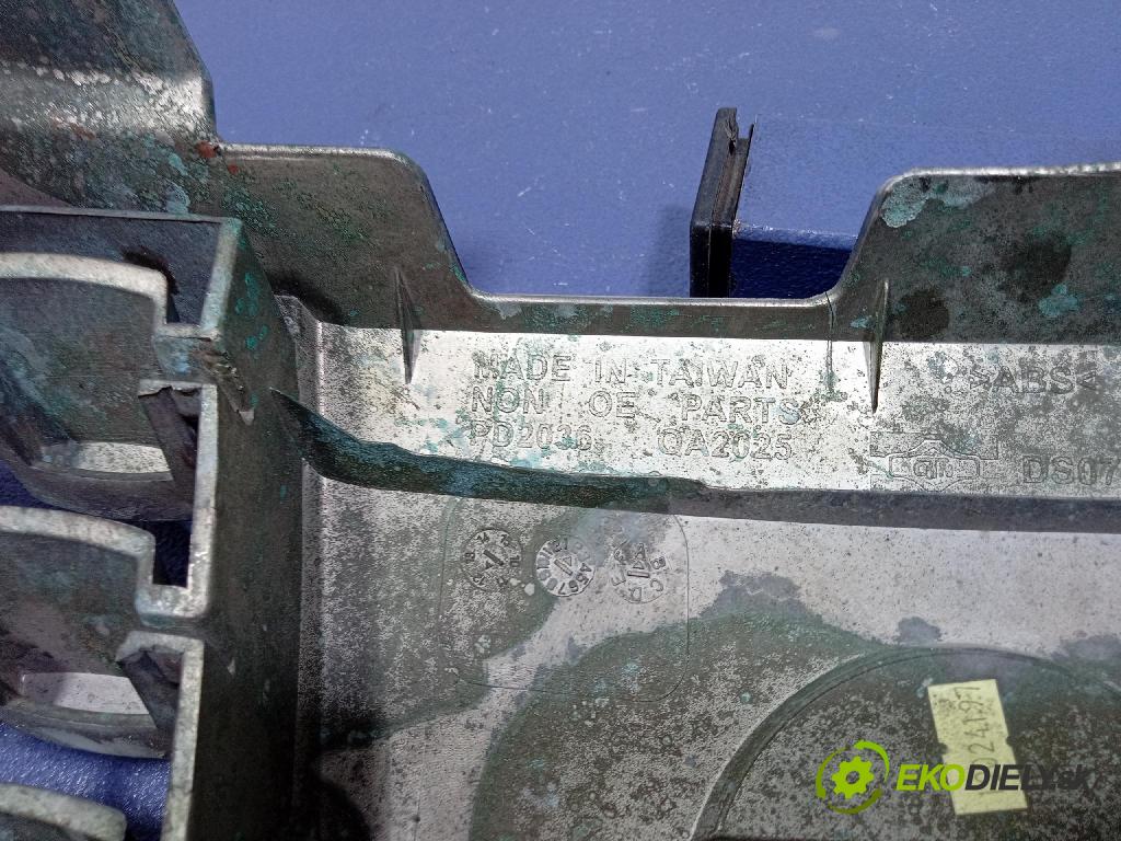 Nissan Maxima 2005 miežka / Gril: DS07254GA