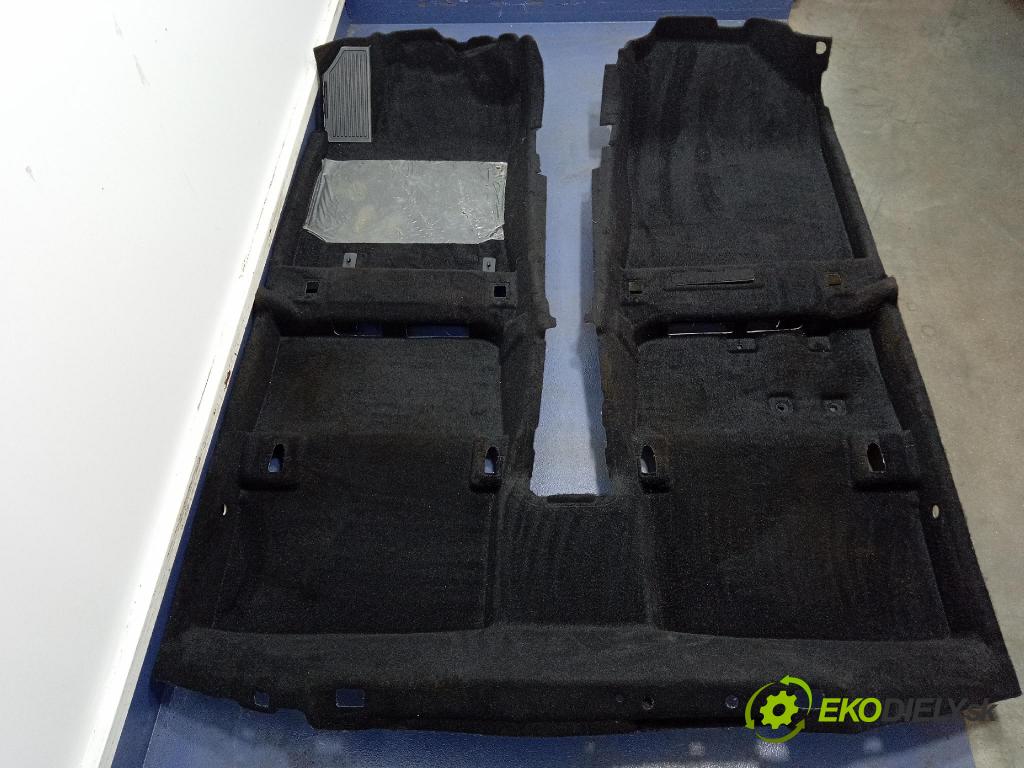 Kia Xceed 2025 koberec do auta 84260J7150