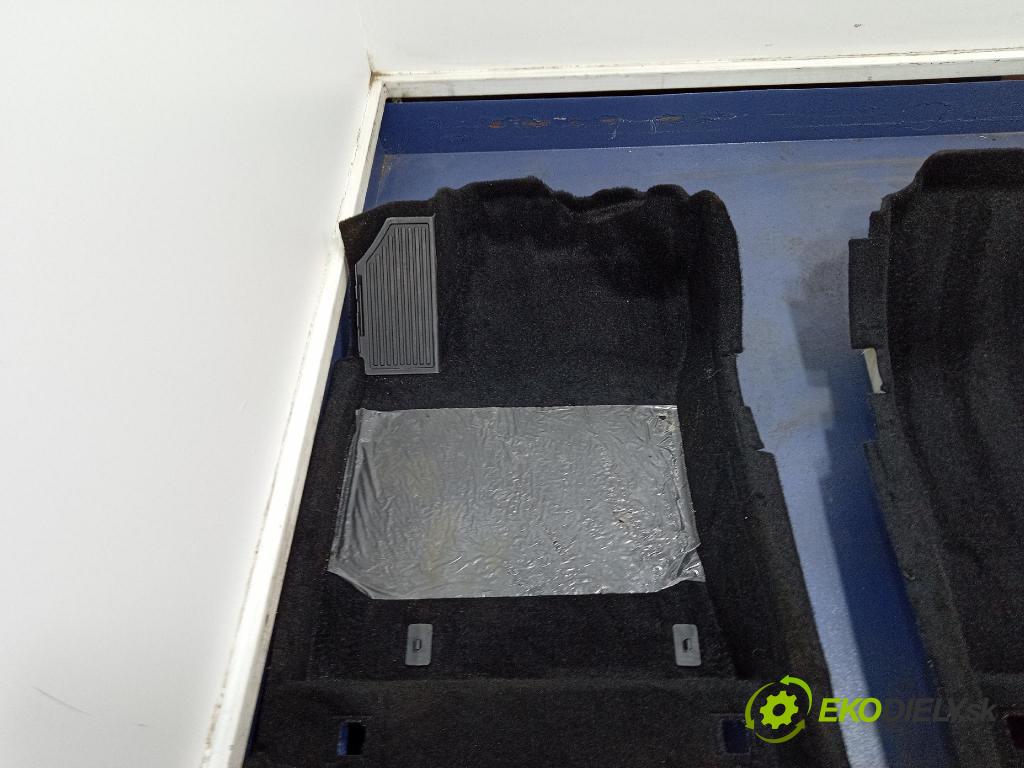 Kia Xceed 2025 koberec do auta 84260J7150