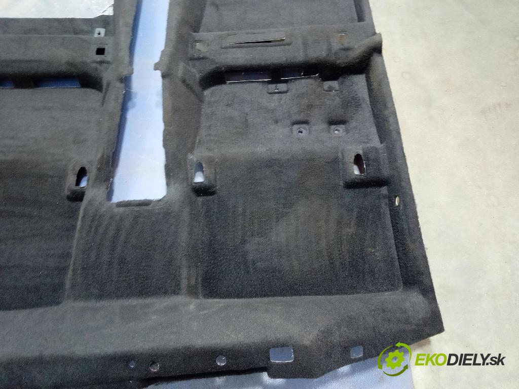 Kia Xceed 2025 koberec do auta 84260J7150