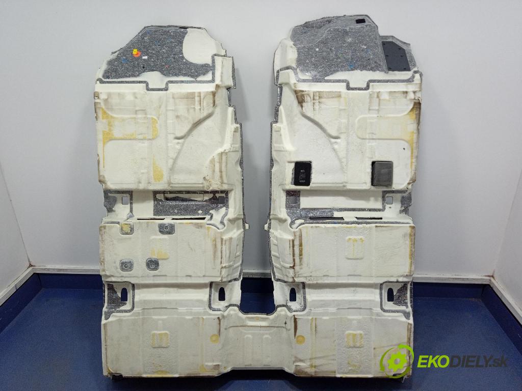 Kia Xceed 2025 koberec do auta 84260J7150