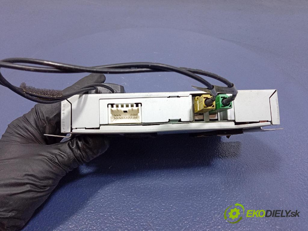 Nissan Maxima 2005 Zesilovač: Rádio: Navigacia: 999U9NV004