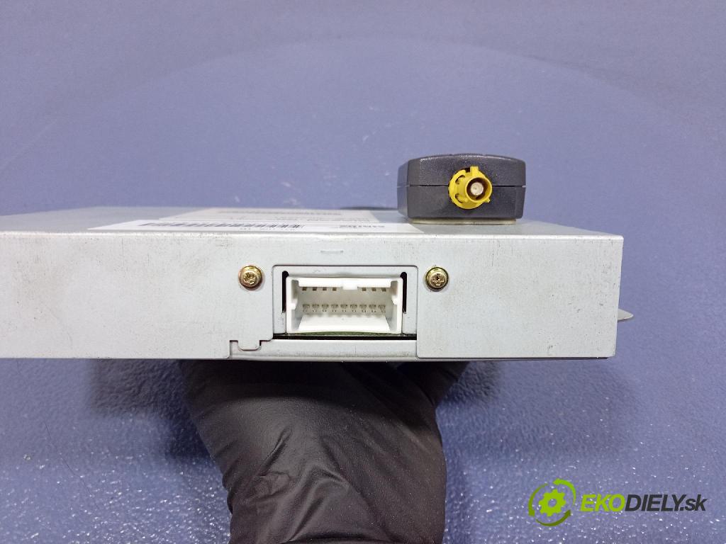 Nissan Maxima 2005 Zesilovač: Rádio: Navigacia: 999U9NV004