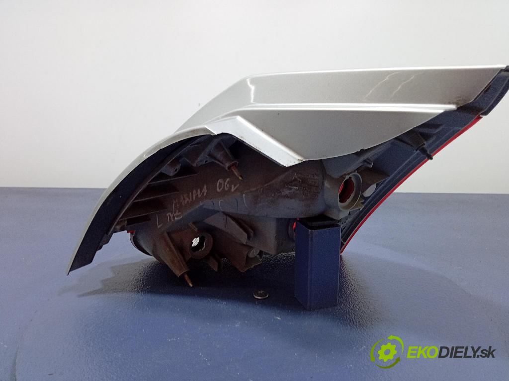 Nissan Maxima 2005 svetlo / reflektor zad ľavá Vonkajsia: 949600