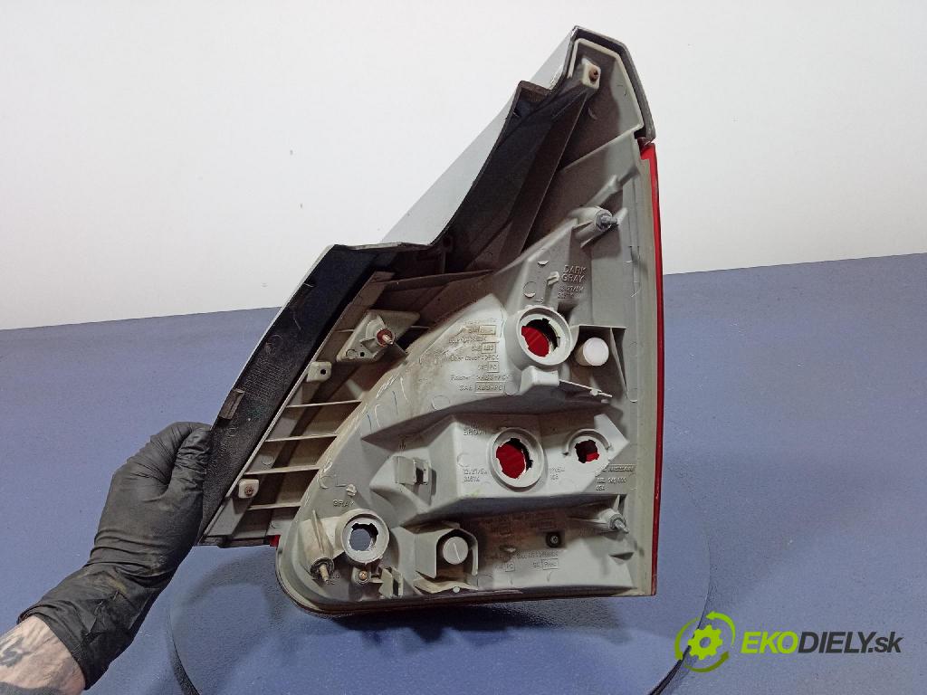 Nissan Maxima 2005 svetlo / reflektor zad ľavá Vonkajsia: 949600