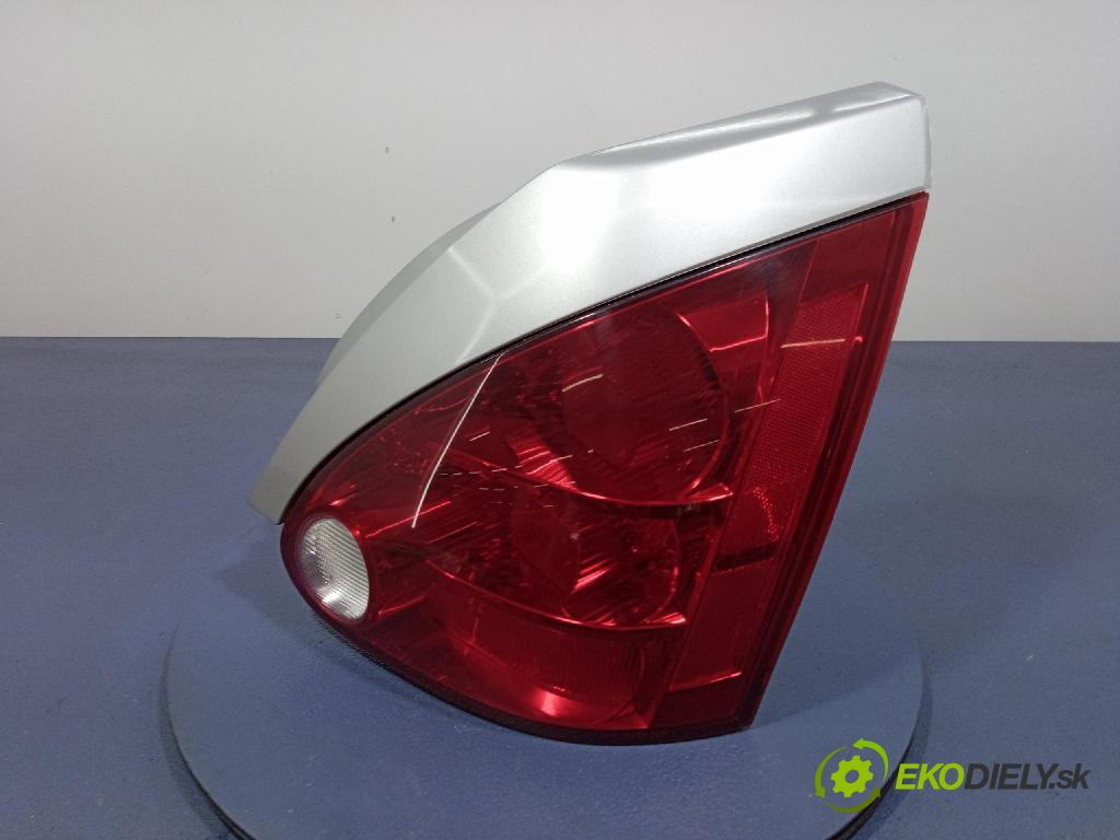 Nissan Maxima 2005 svetlo / reflektor zad Prava: Vonkajsia: 949600