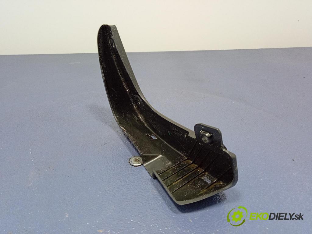 Kia Xceed 2025 kryt Plast: podvozek: 86832J7CA0