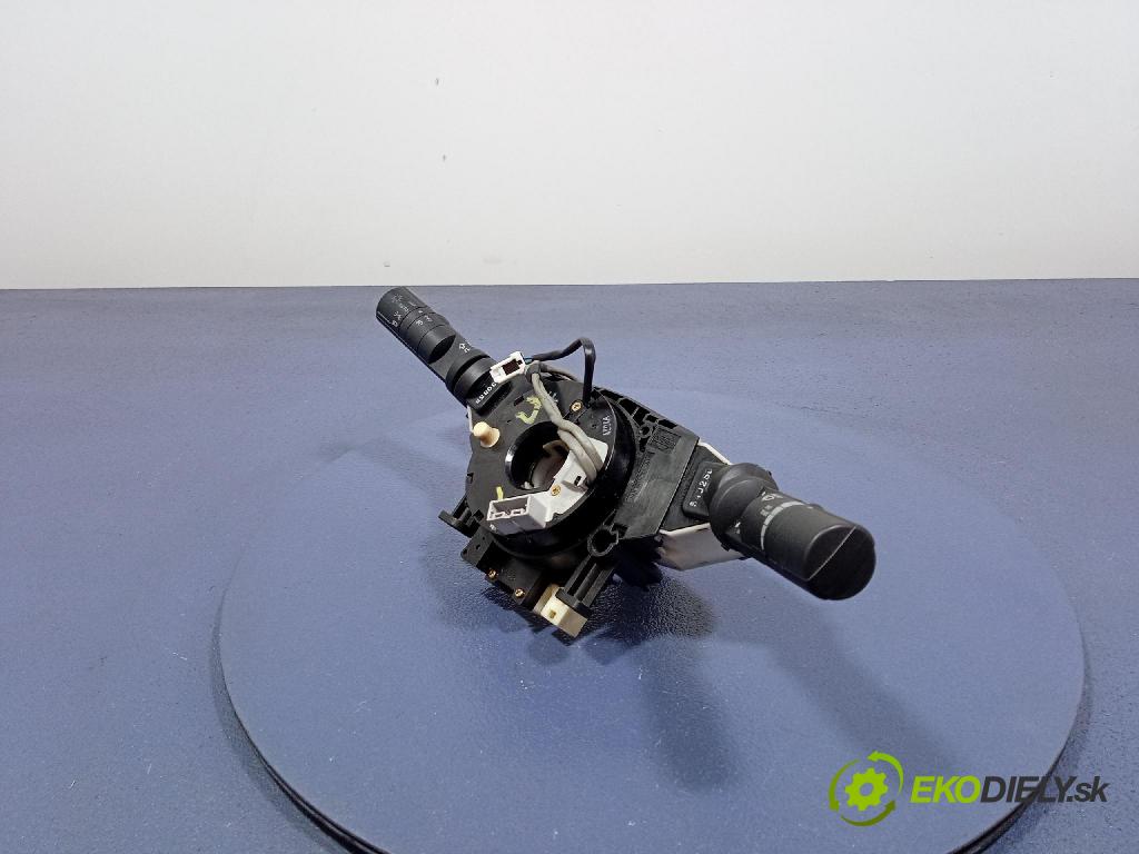 Nissan Maxima 2005 prepínač Komplex: