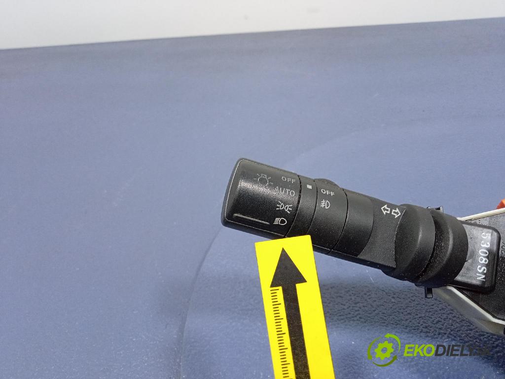 Nissan Maxima 2005 prepínač Komplex: