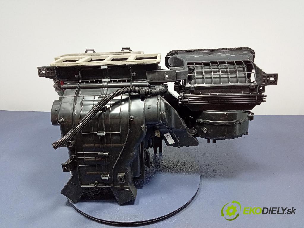 Kia Xceed 2025 radiator 97200-J7020