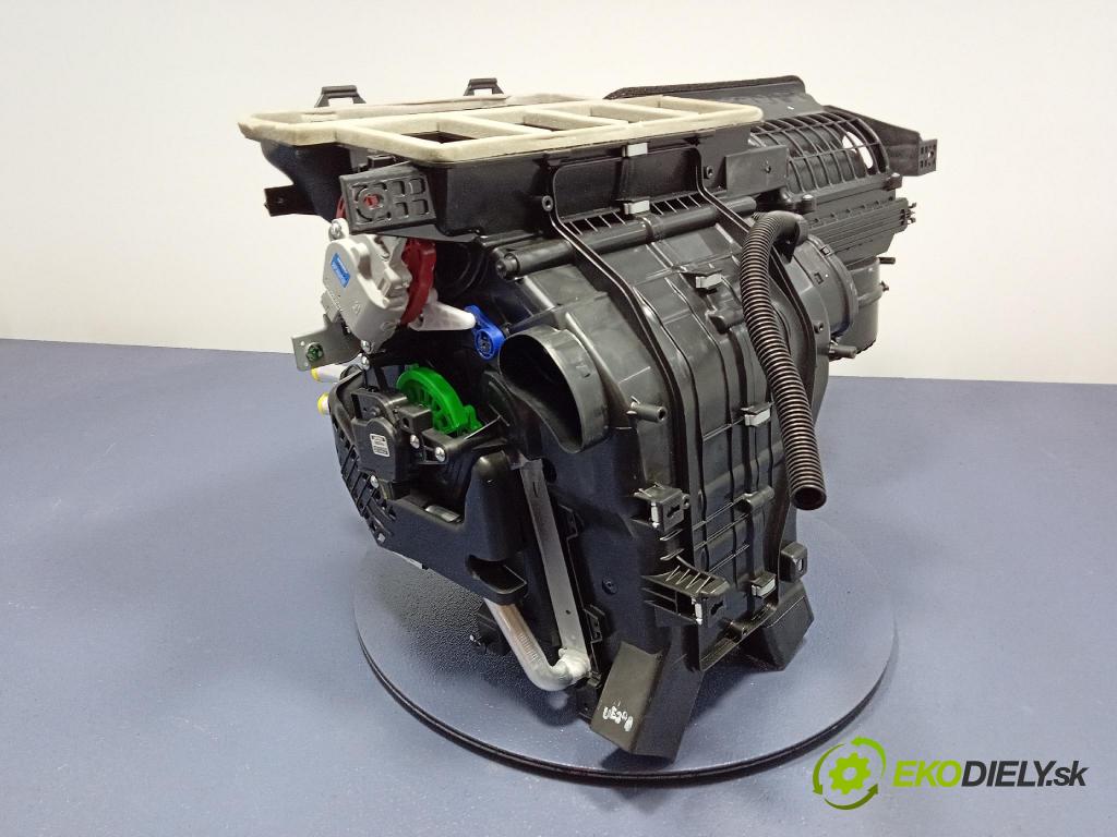 Kia Xceed 2025 radiator 97200-J7020